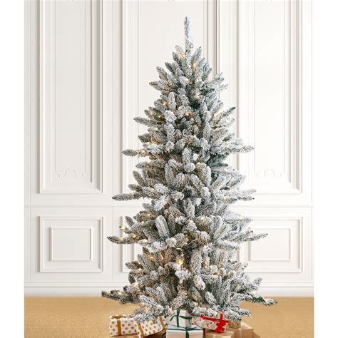 are fake flocked trees safe for dogs